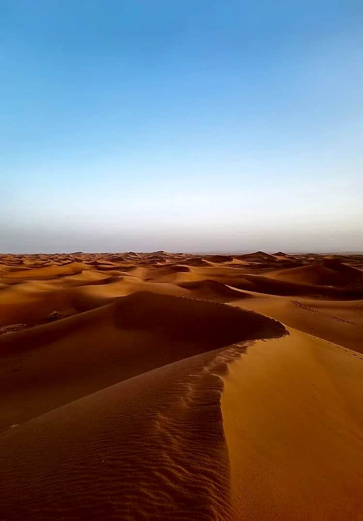 Absolute serenity at the summit of the dunes